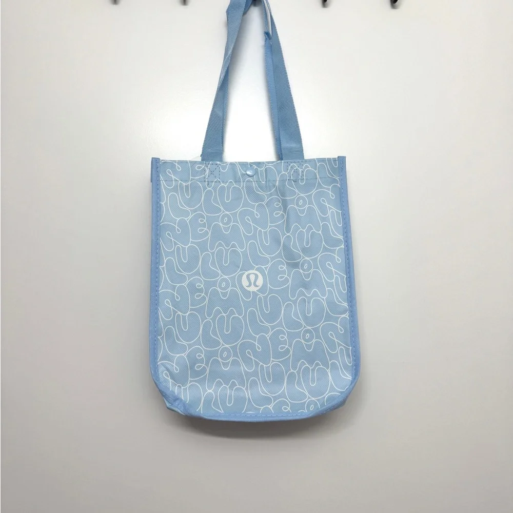 lululemon bubble bag Everywhere Crossbody Belt 1L W 48cm x D 15cm x H 37cm (18.9 x 5.9 x 14.6) lululemon Convertible Ruched Crossbody Bag